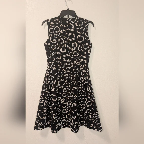 H&M Leopard Print Sleeveless Dress - Picture 6 of 10